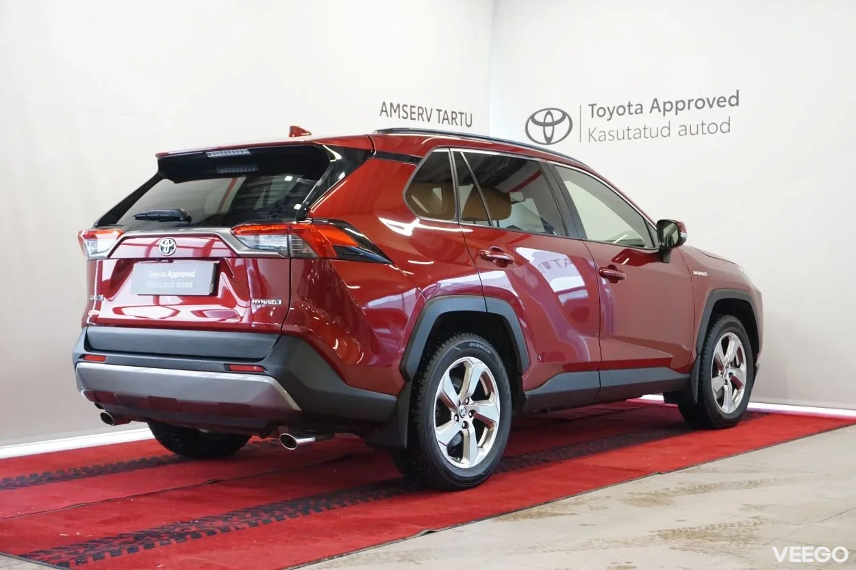 Toyota RAV4 Luxury Plus 2.5 131kW
