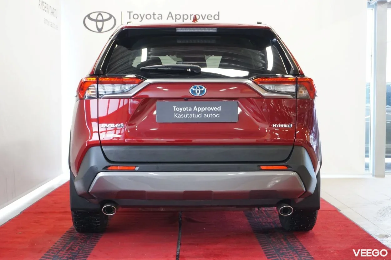 Toyota RAV4 Luxury Plus 2.5 131kW