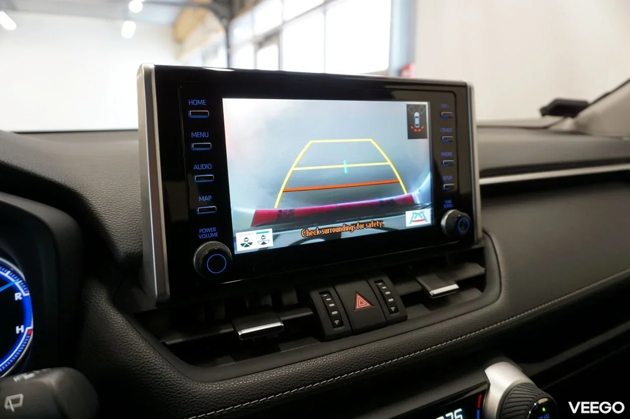 Toyota RAV4 Luxury Plus 2.5 131kW