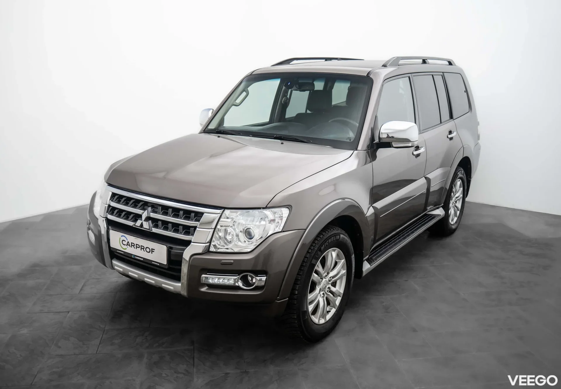 Mitsubishi Pajero Instyle Navi 4WD 3.2 140kW