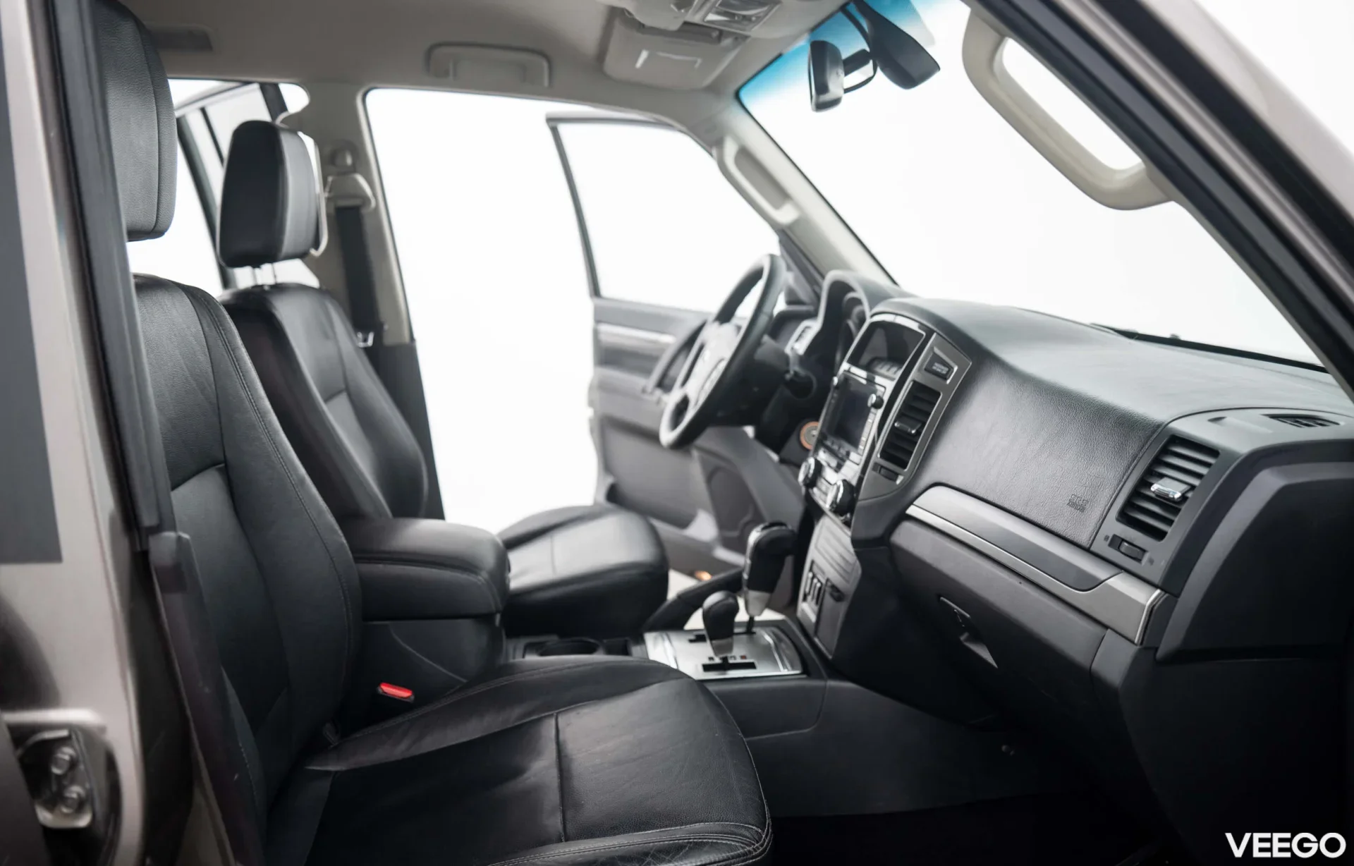 Mitsubishi Pajero Instyle Navi 4WD 3.2 140kW