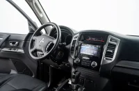 Mitsubishi Pajero Instyle Navi 4WD 3.2 140kW thumbnail