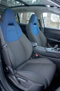 Lynk & Co 01 Recharge MORE Intelli Safe PRO 1.5 192kW thumbnail