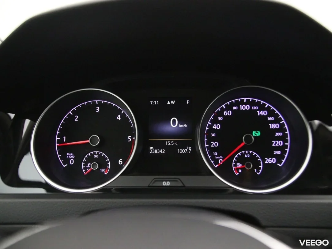 Volkswagen Golf 1.6 81kW