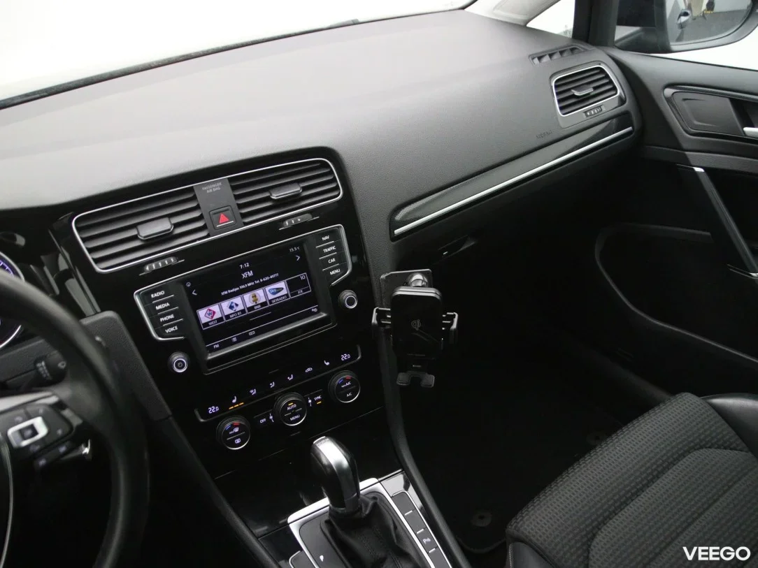 Volkswagen Golf 1.6 81kW