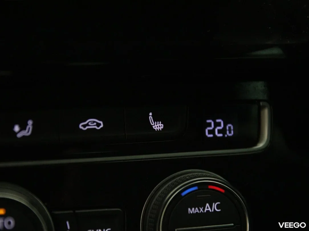 Volkswagen Golf 1.6 81kW