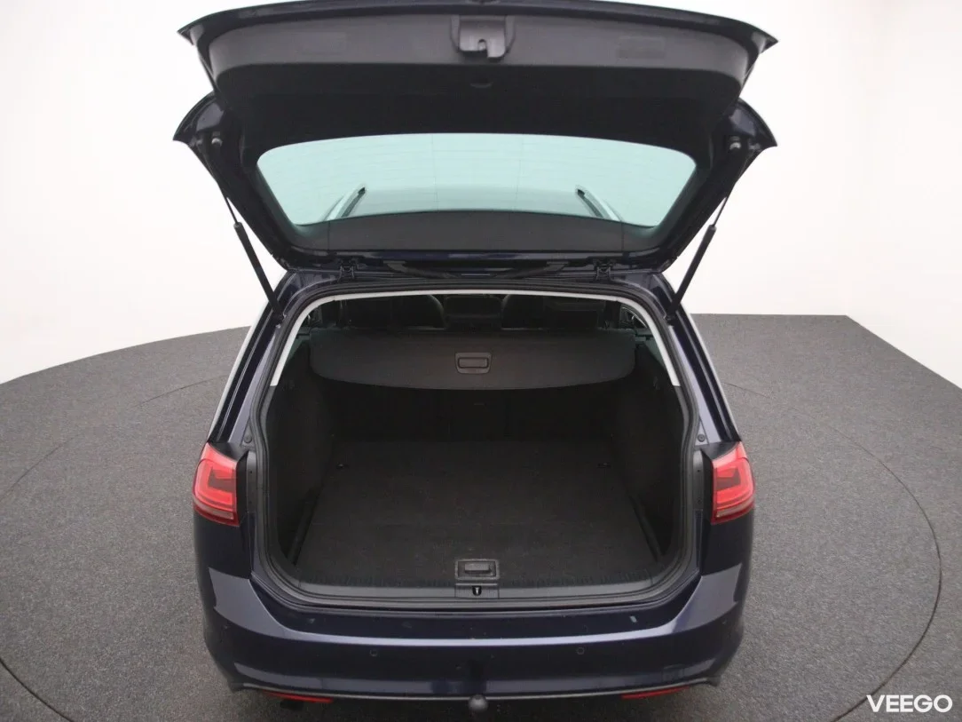 Volkswagen Golf 1.6 81kW