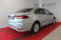 Toyota Corolla Active Hybrid 1.8 72kW thumbnail
