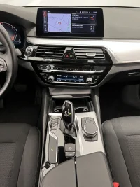 BMW 520 Touring 2 140kW thumbnail