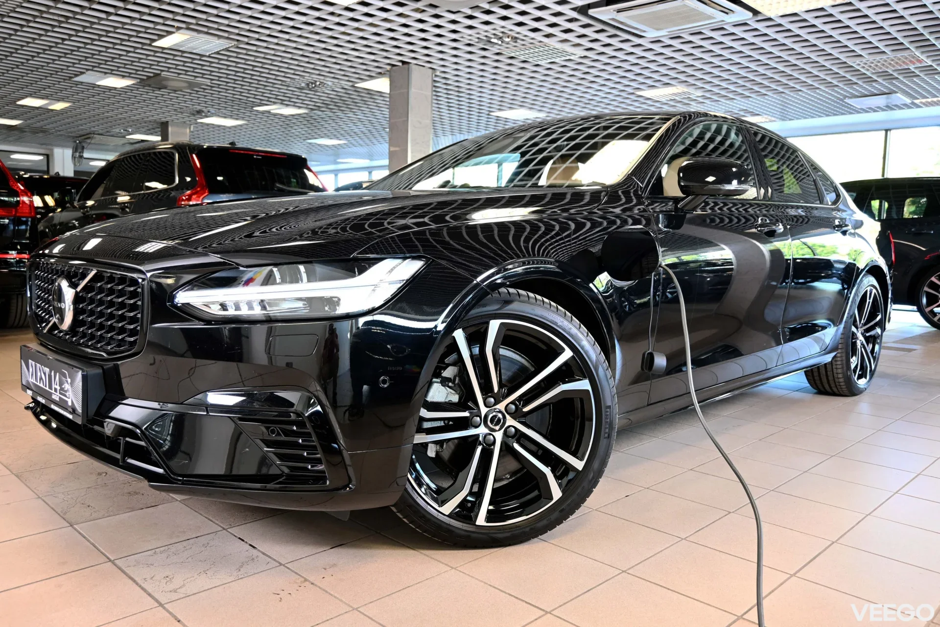 Volvo S90 B&W 4C LONG RANGE LUXURY+ ULT. DARK XENIUM INTELLI FULL 2 335kW