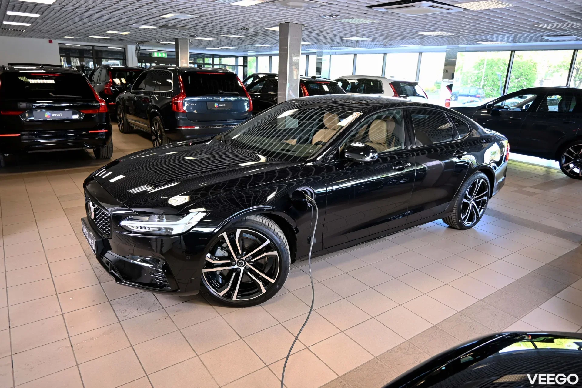 Volvo S90 B&W 4C LONG RANGE LUXURY+ ULT. DARK XENIUM INTELLI FULL 2 335kW