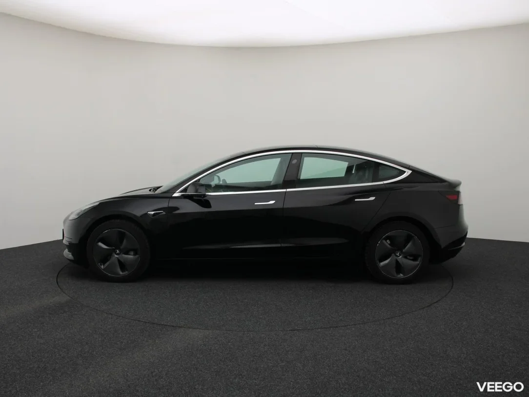 Tesla Model 3 0 208kW