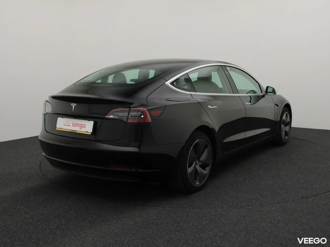 Tesla Model 3 0 208kW