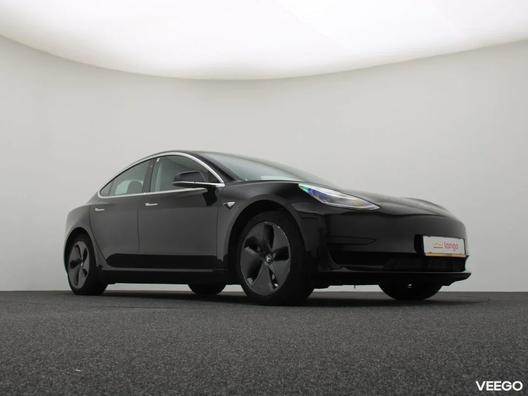 Tesla Model 3 0 208kW