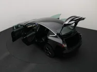 Tesla Model 3 0 208kW thumbnail