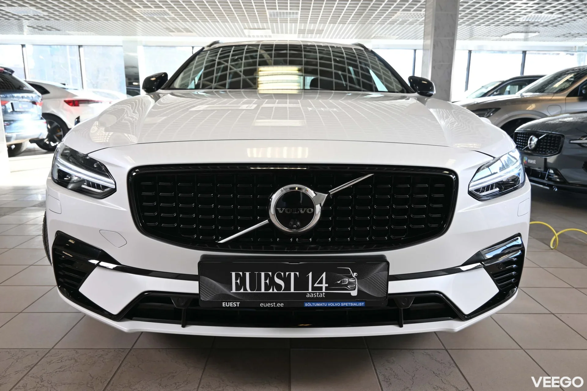 Volvo V90 AWD T6 H&K ULTRA DARK XENIUM INTELLI SAFE PRO 2 293kW