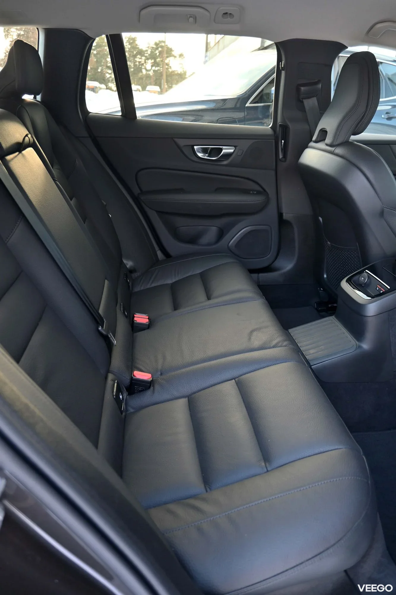 Volvo V60 AWD T6 H&K ULTIMATE BRIGHT XENIUM PRO INTELLI SAFE PRO 2 293kW