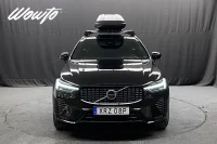 Volvo XC60 B5 AWD 258HK R-Design /Polestar/Drag/Värmare/H/K/4.95% 190kW thumbnail