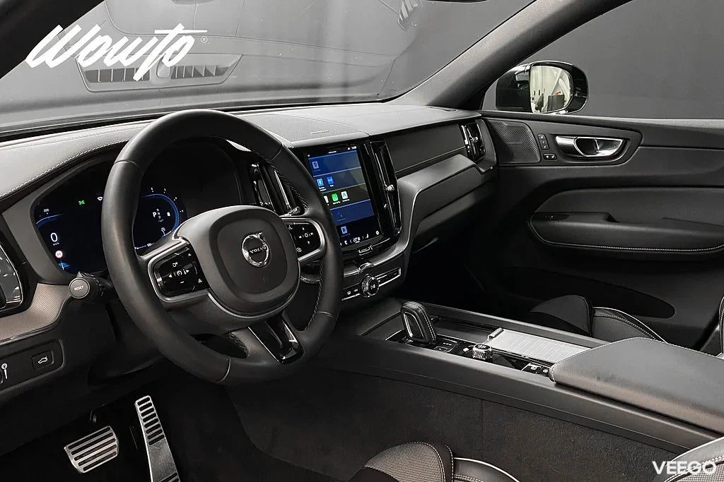 Volvo XC60 B5 AWD 258HK R-Design /Polestar/Drag/Värmare/H/K/4.95% 190kW