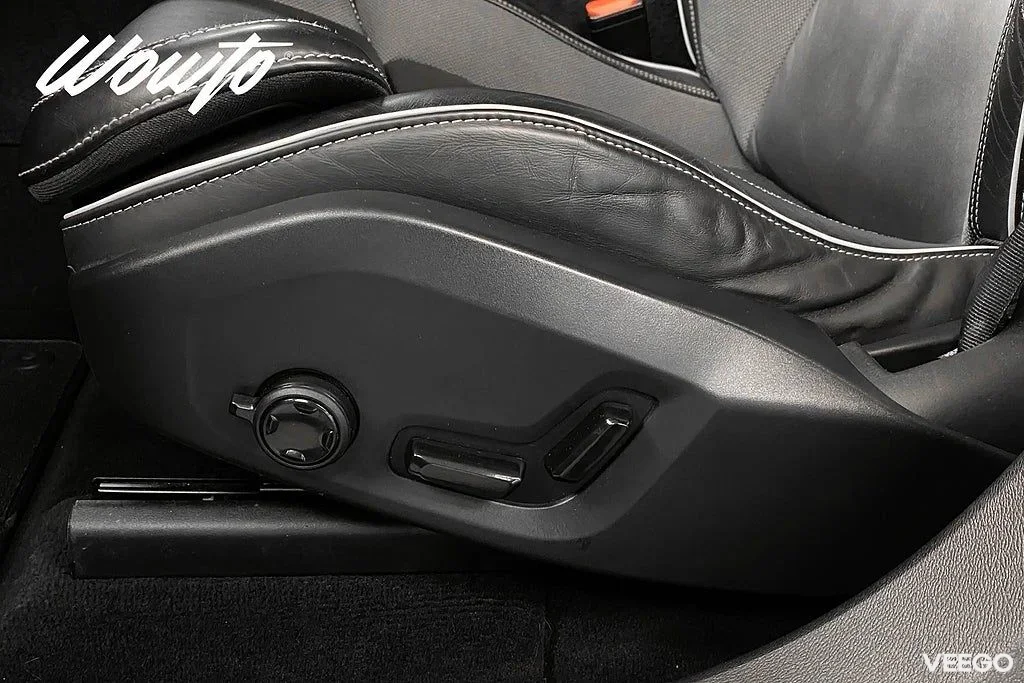 Volvo XC60 B5 AWD 258HK R-Design /Polestar/Drag/Värmare/H/K/4.95% 190kW