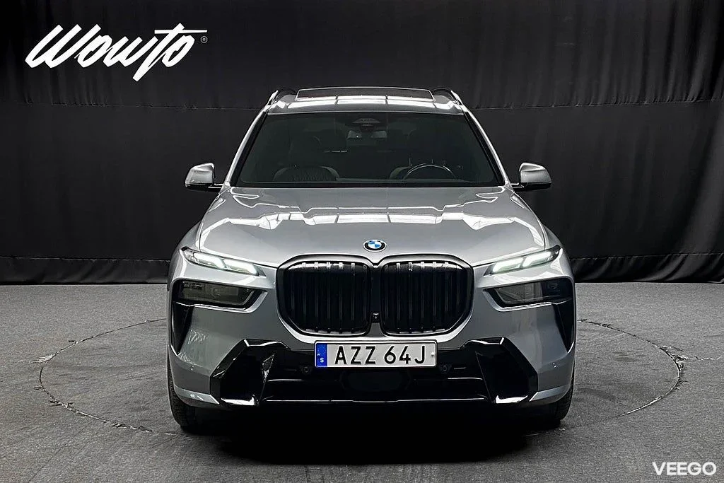 BMW X7 xDrive40d 352HK 7-Sits M-Sport Pro/Sky Lounge/Se Spec/4.95% 259kW