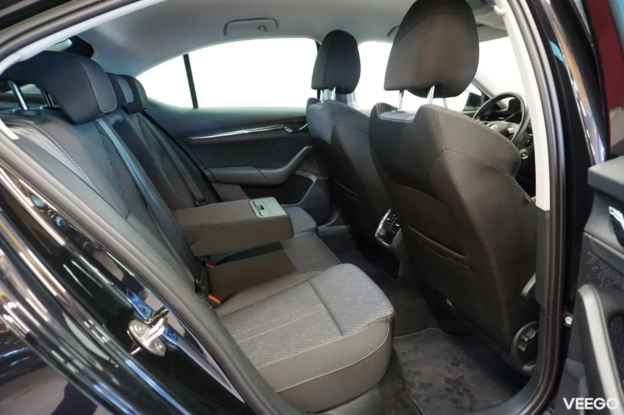 Skoda Octavia Elegance 1.5 110kW