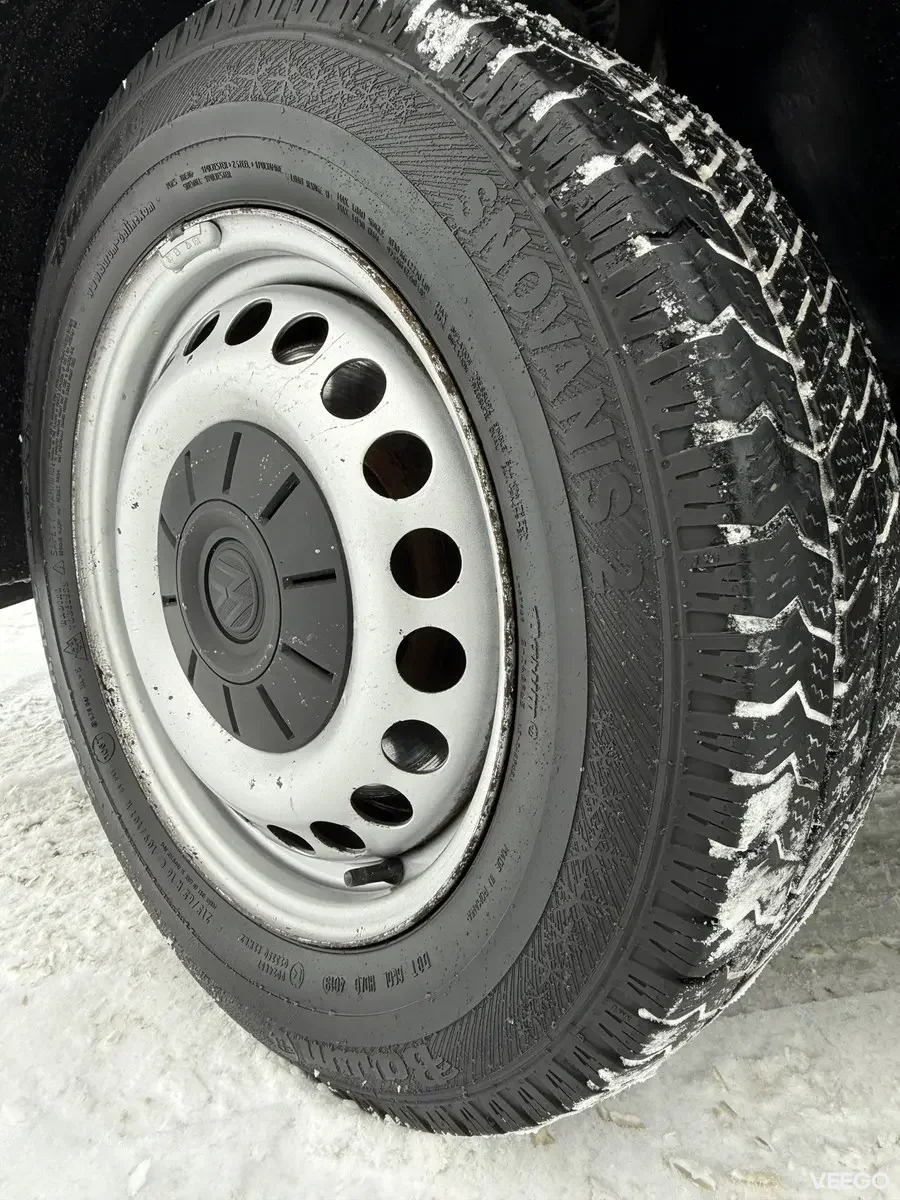 Volkswagen Caravelle Long L2H1 2 75kW