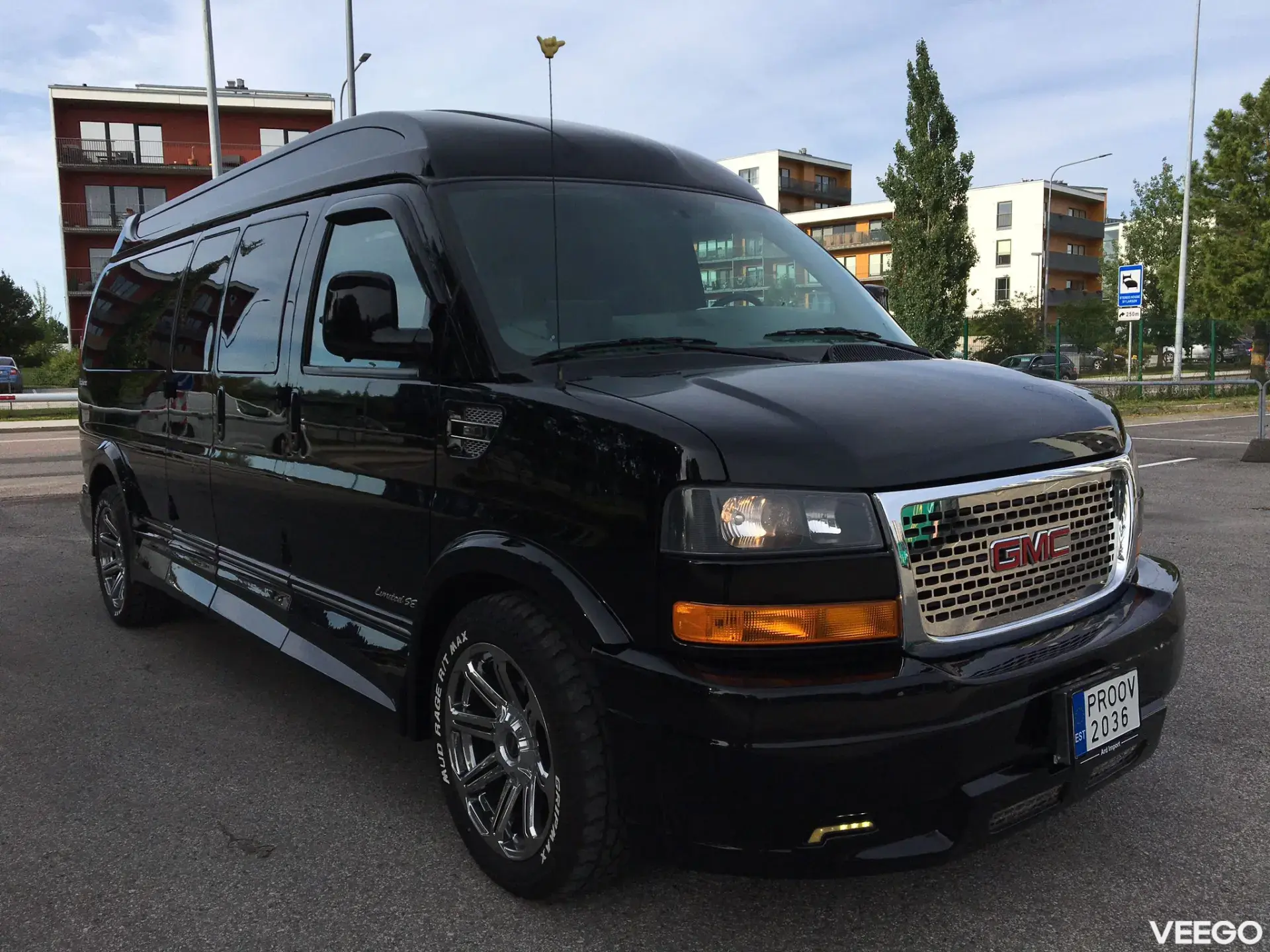 GMC Savana Explorer Limited SE 255kW