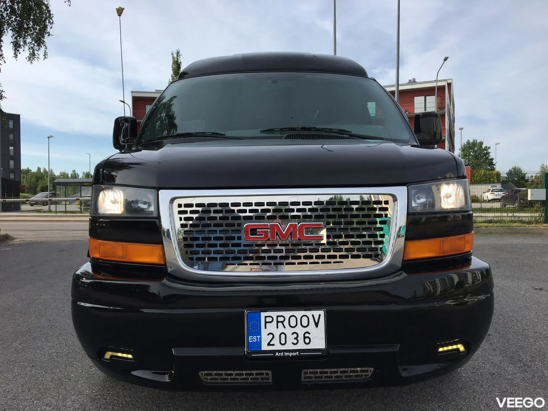 GMC Savana Explorer Limited SE 255kW