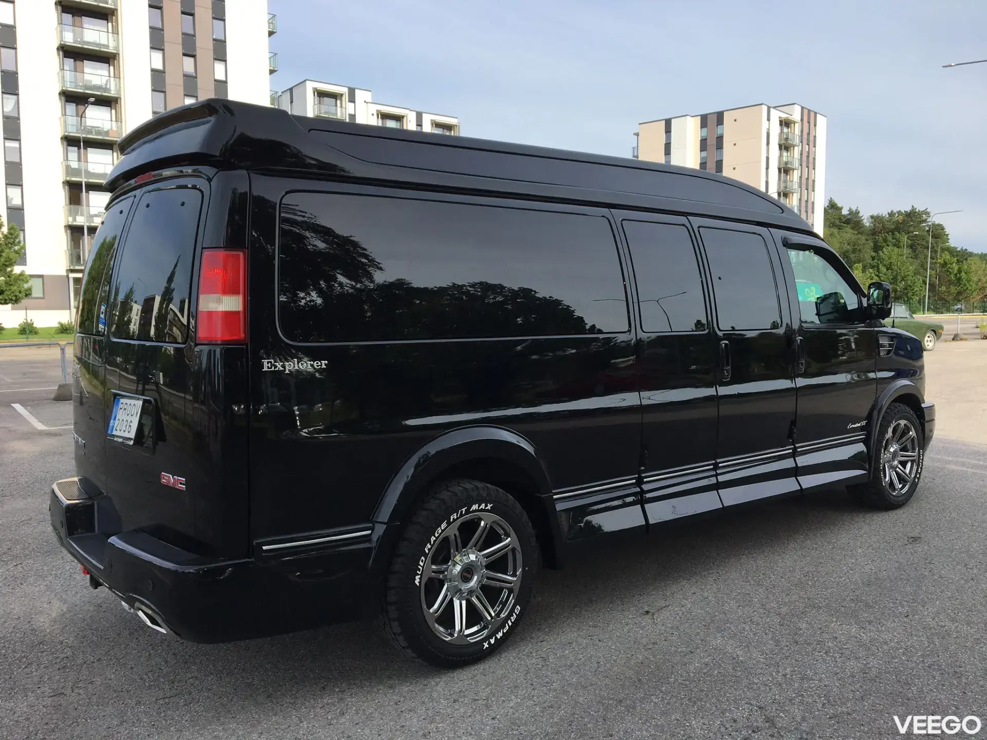 GMC Savana Explorer Limited SE 255kW