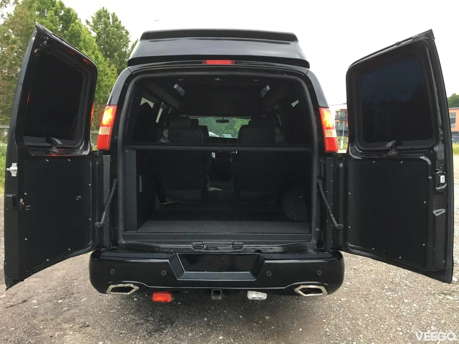 GMC Savana Explorer Limited SE 255kW