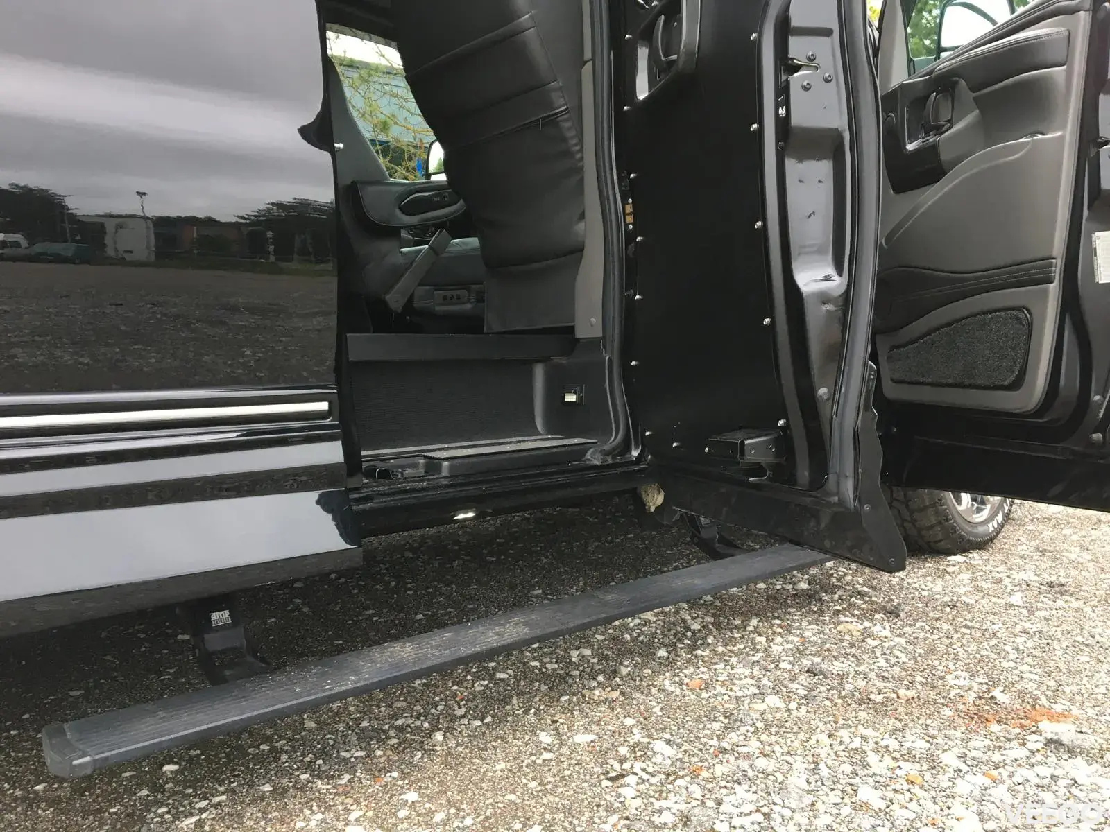 GMC Savana Explorer Limited SE 255kW