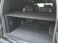 GMC Savana Explorer Limited SE 255kW thumbnail