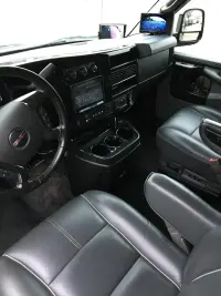 GMC Savana Explorer Limited SE 255kW thumbnail