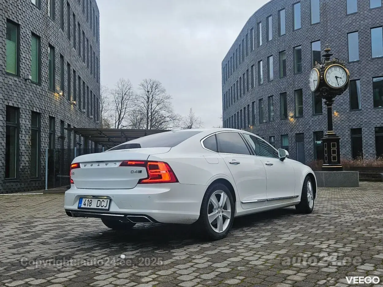 Volvo S90 2.0 140kW