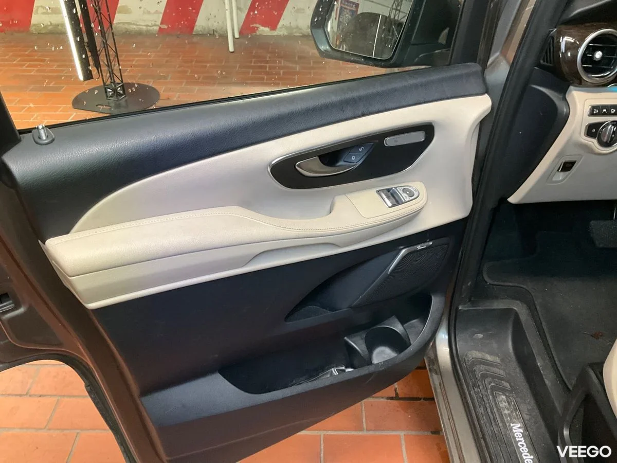 Mercedes-Benz V250 Lang 4Matic BlueTEC Avangarde 2.1 140kW