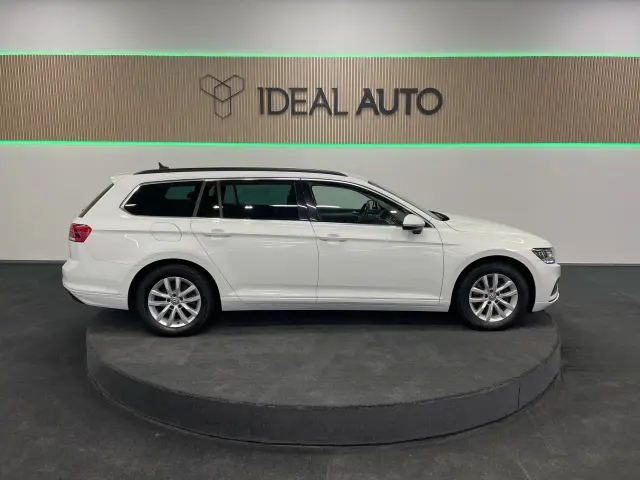 Image of Volkswagen Passat Variant Business 1.5 110kW