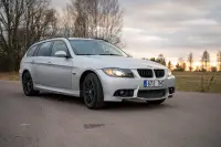 BMW 330XD 3.0 170kW thumbnail