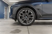 BMW X7 xDrive40d M-Sportpakett PRO 250kW thumbnail