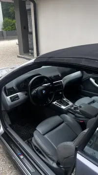 BMW 320 Cabrio 2.2 125kW thumbnail