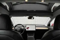 Tesla Model 3 324kW thumbnail