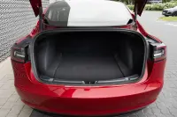Tesla Model 3 324kW thumbnail