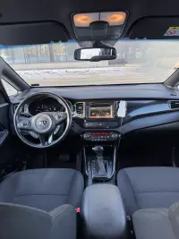 Kia Carens 1.7 104kW thumbnail