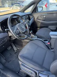 Kia Carens 1.7 104kW thumbnail