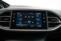 Peugeot 308 96kW thumbnail