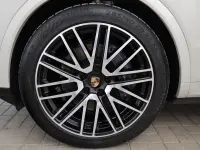 Porsche Cayenne E-Hybrid Coupe 346kW thumbnail