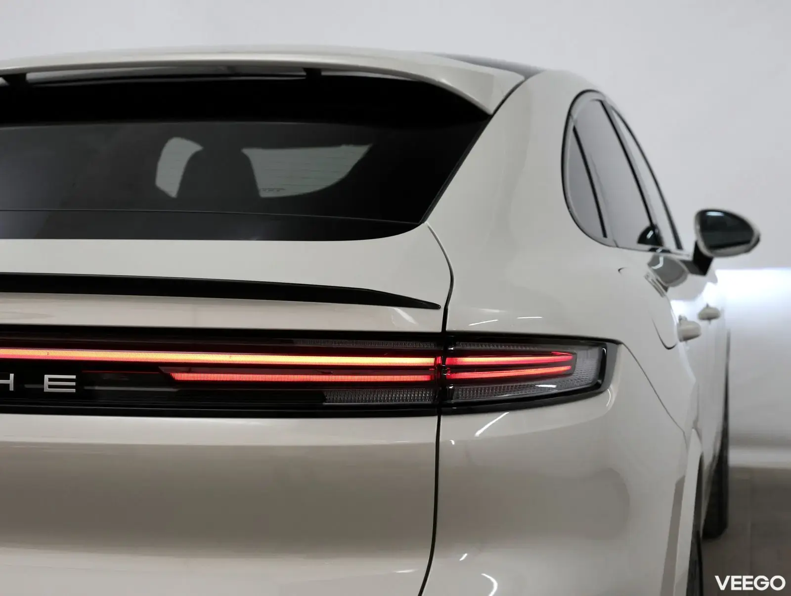 Porsche Cayenne E-Hybrid Coupe 346kW