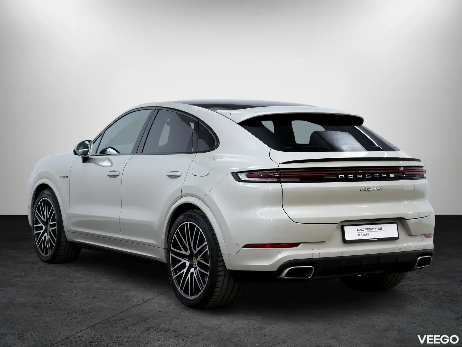 Porsche Cayenne E-Hybrid Coupe 346kW