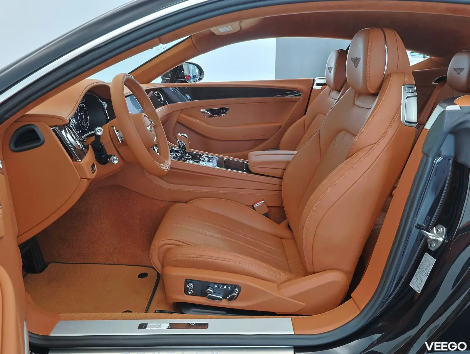 Bentley CONTINENTAL GT V8 V8 4 404kW