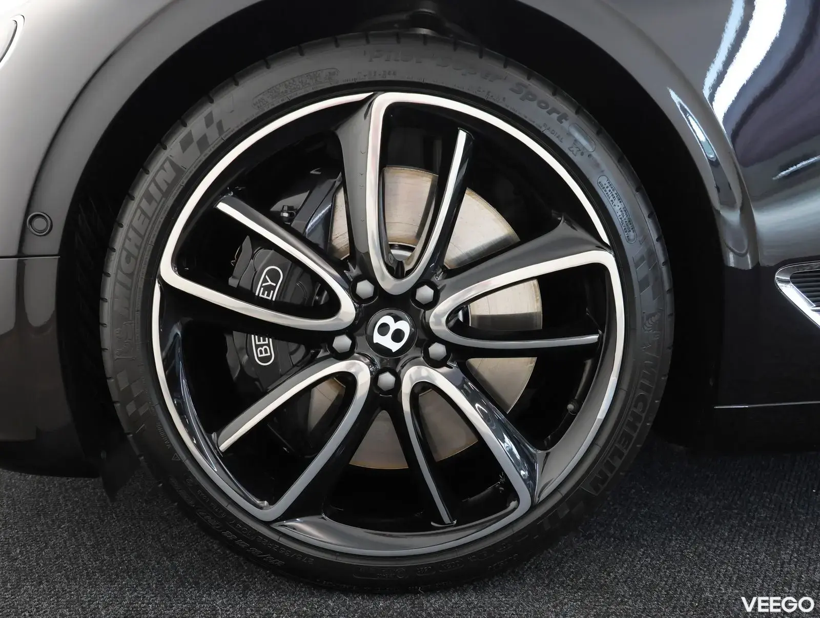 Bentley CONTINENTAL GT V8 V8 4 404kW